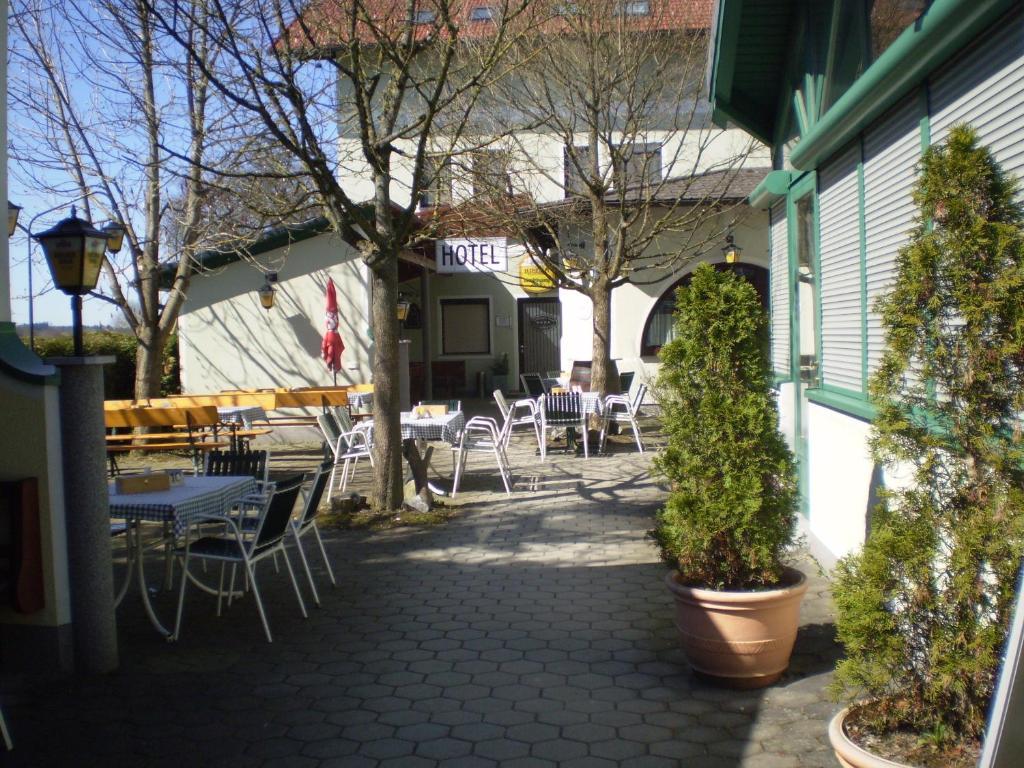 Gasthaus Hotel Feldschlange Ried im Innkreis Exterior foto